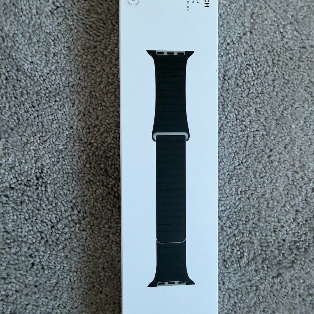 Apple Watch Leather Loop- Black